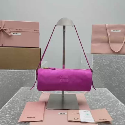 카타 / 미우미우 작은 필통 가방