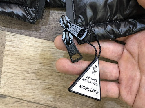 지이 / MC 패딩 조끼