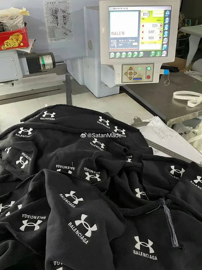 사탄 / 발렌시아가 루즈핏 와이드 조거팬츠