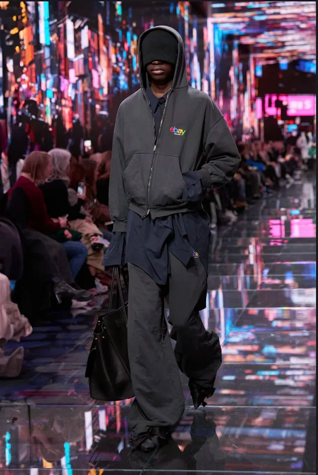 사탄 / 발렌시아가 루즈핏 배기 와이드 조거팬츠