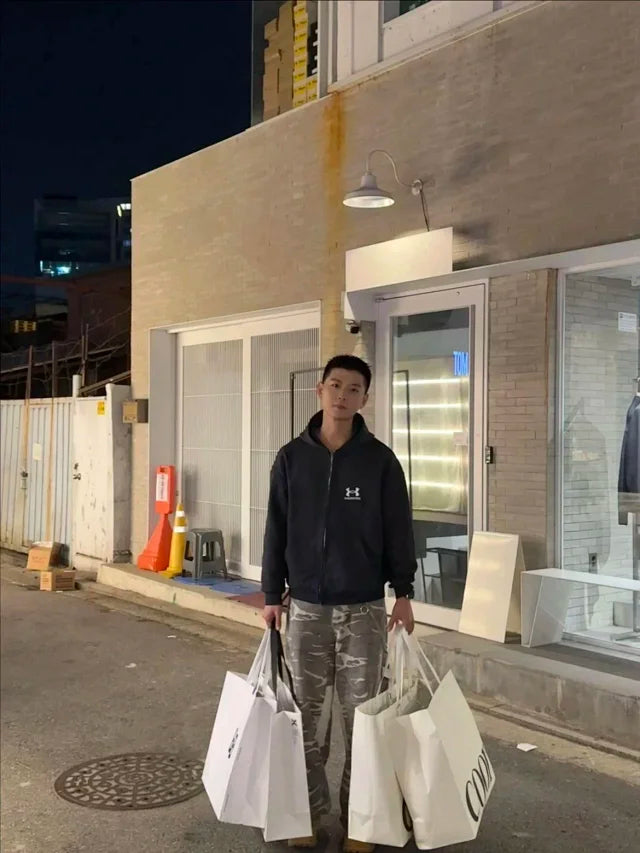 사탄 / 발렌시아가 워싱 가공 지퍼 후드