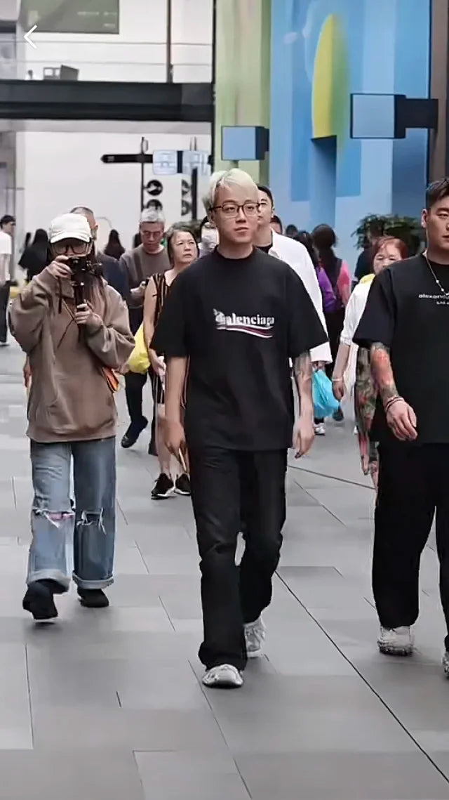꼬부기 / 발렌시아가 블랙 용해 콜라 프린트 티셔츠