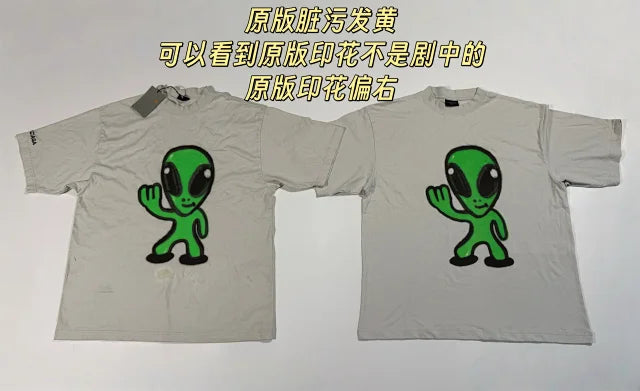 꼬부기 / 발렌시아가 봄여름 에일리언 야광 프린트 라운드넥 반팔 티셔츠