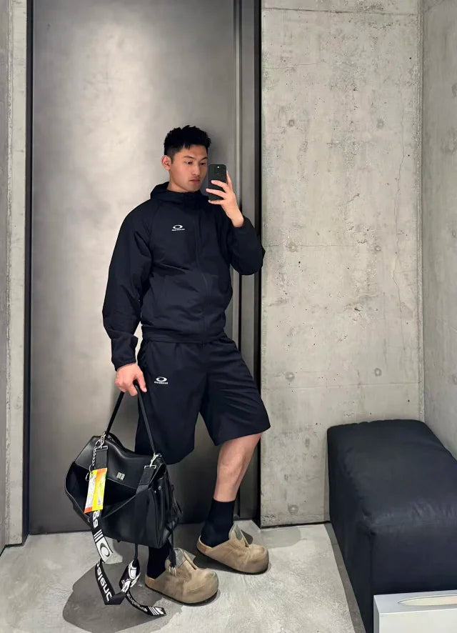 꼬부기 / 발렌시아가 반복 패턴 자수 포플린 반바지