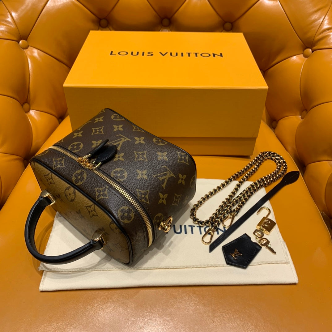 OC Factory/Louis Vuitton Square Bag