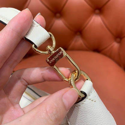 OC Factory / Louis Vuitton Shoulder Bag