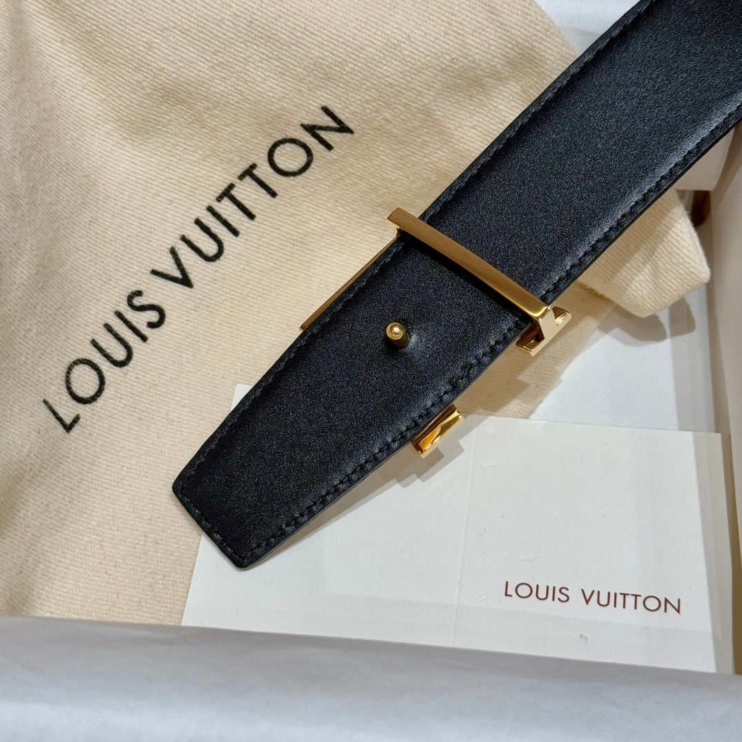 Louis Vuitton belt