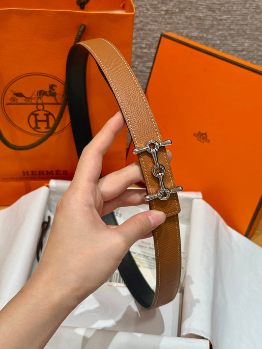 Women's Hermes belt