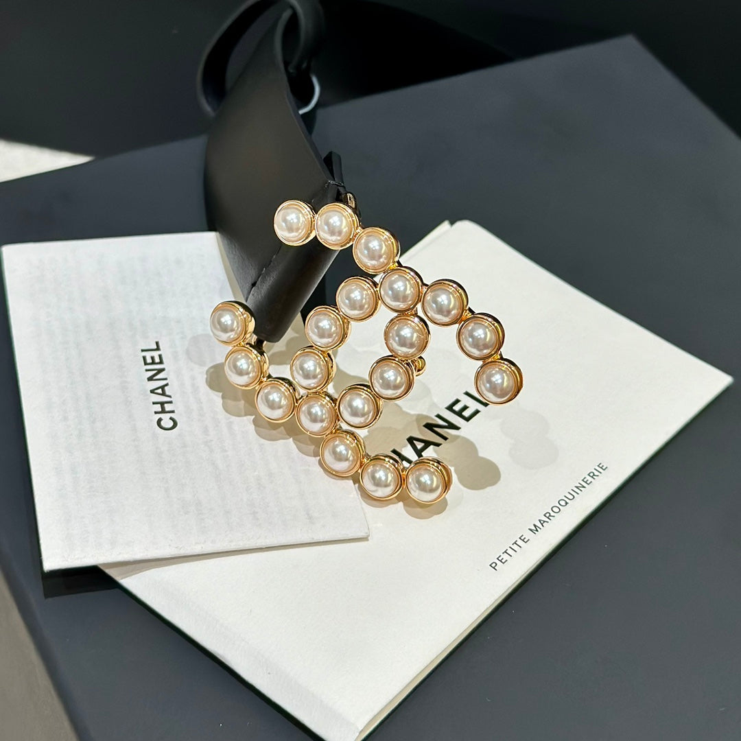 Women's Chanel belt