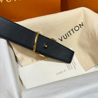 Louis Vuitton belt