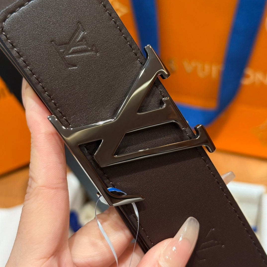 Louis Vuitton belt