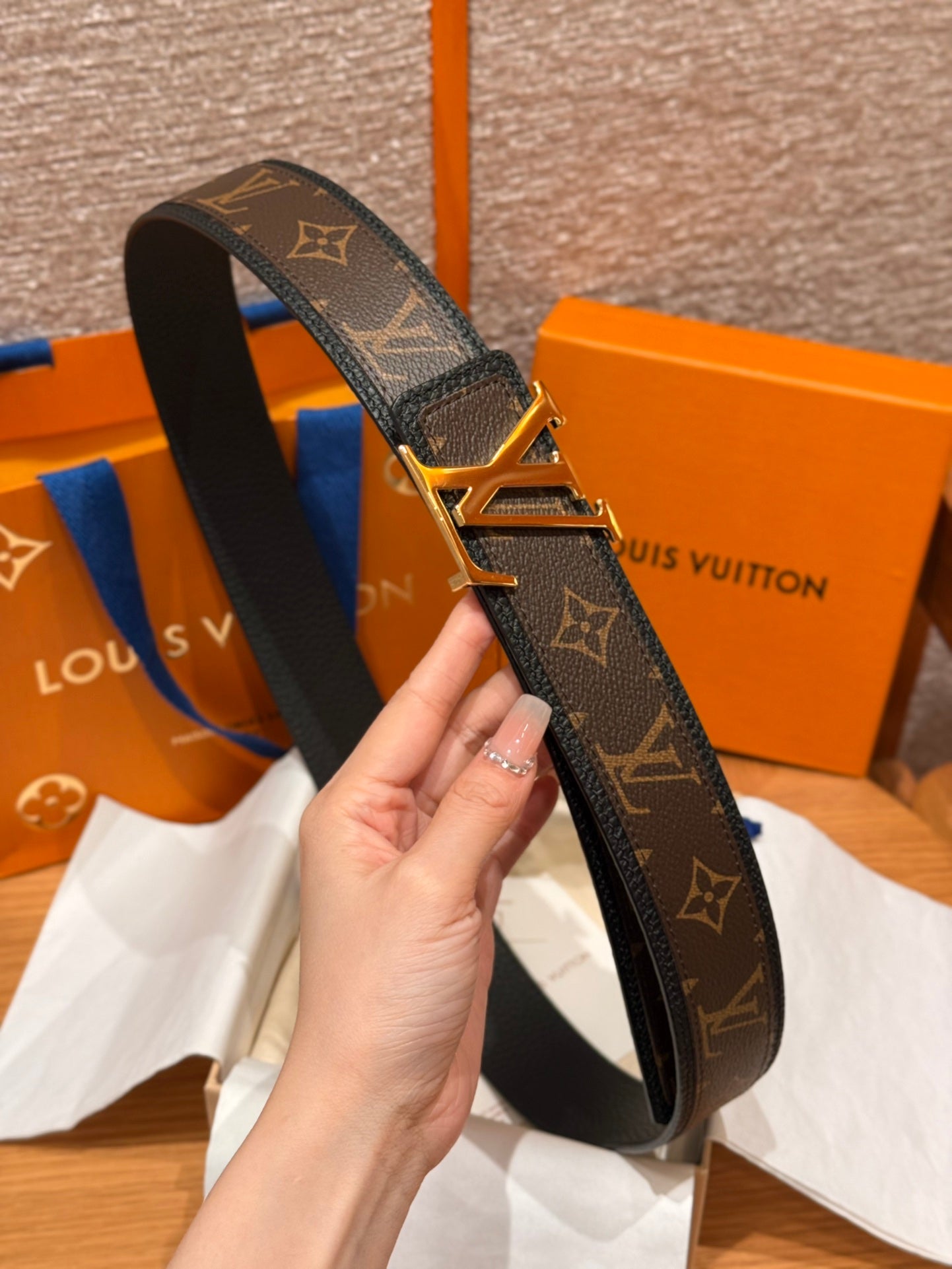 Louis Vuitton belt