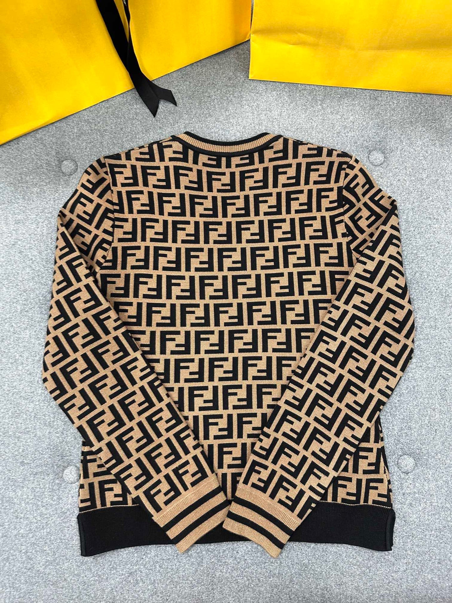 TJ Seller/Fendi Women's Pattern Knit