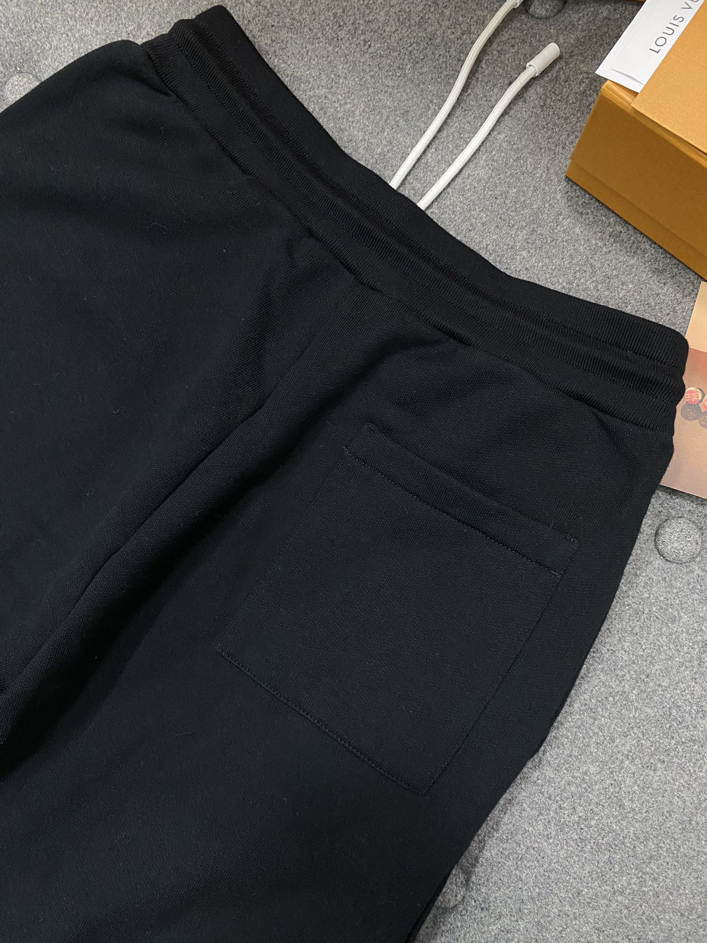 TJ셀러/루이비통 남성 긴 바지