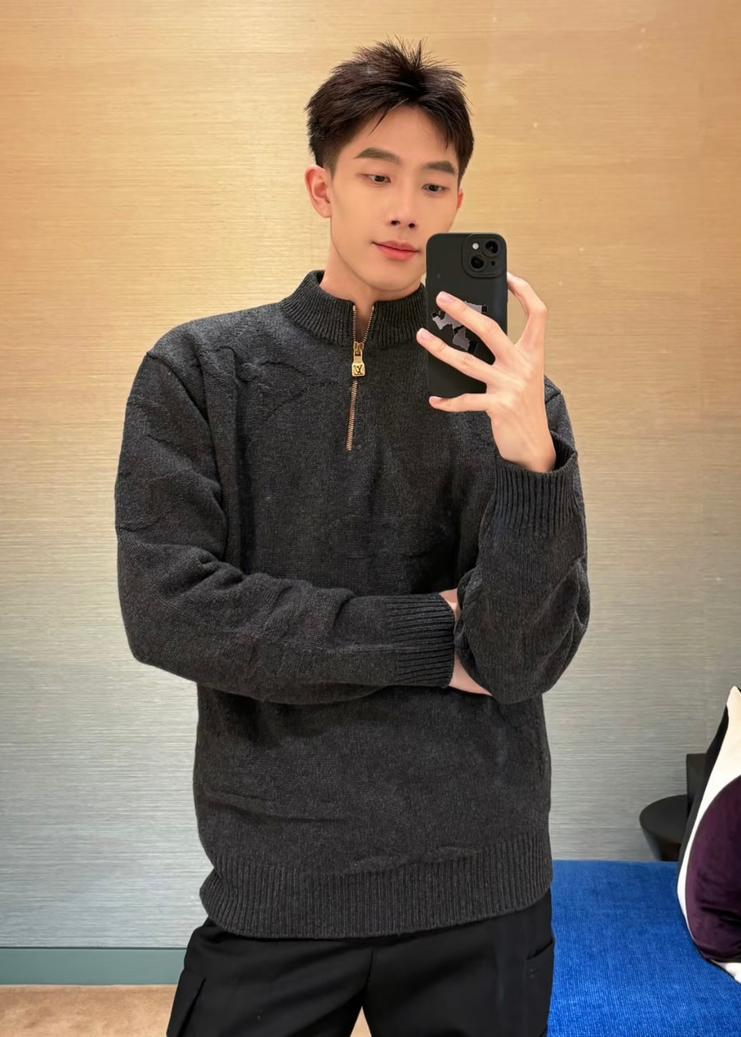 TJ셀러/루이비통 남성 반집업 니트