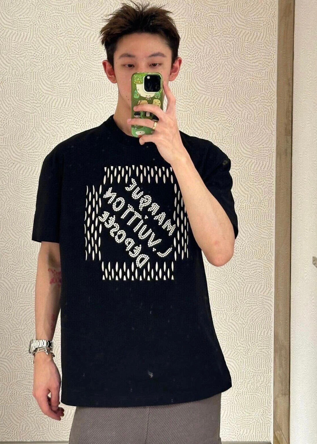 TJ셀러/루이비통 남성 반팔티