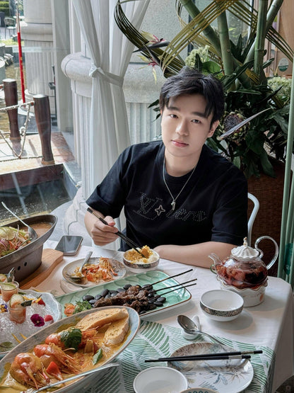 R공장/루이비통 남성 반팔 티셔츠