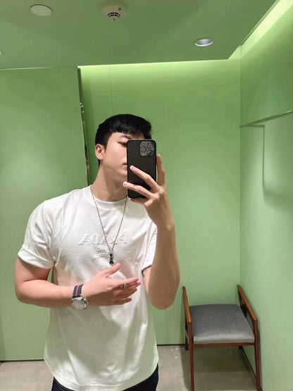 체인2호 / 프라다 남성 반팔 티셔츠