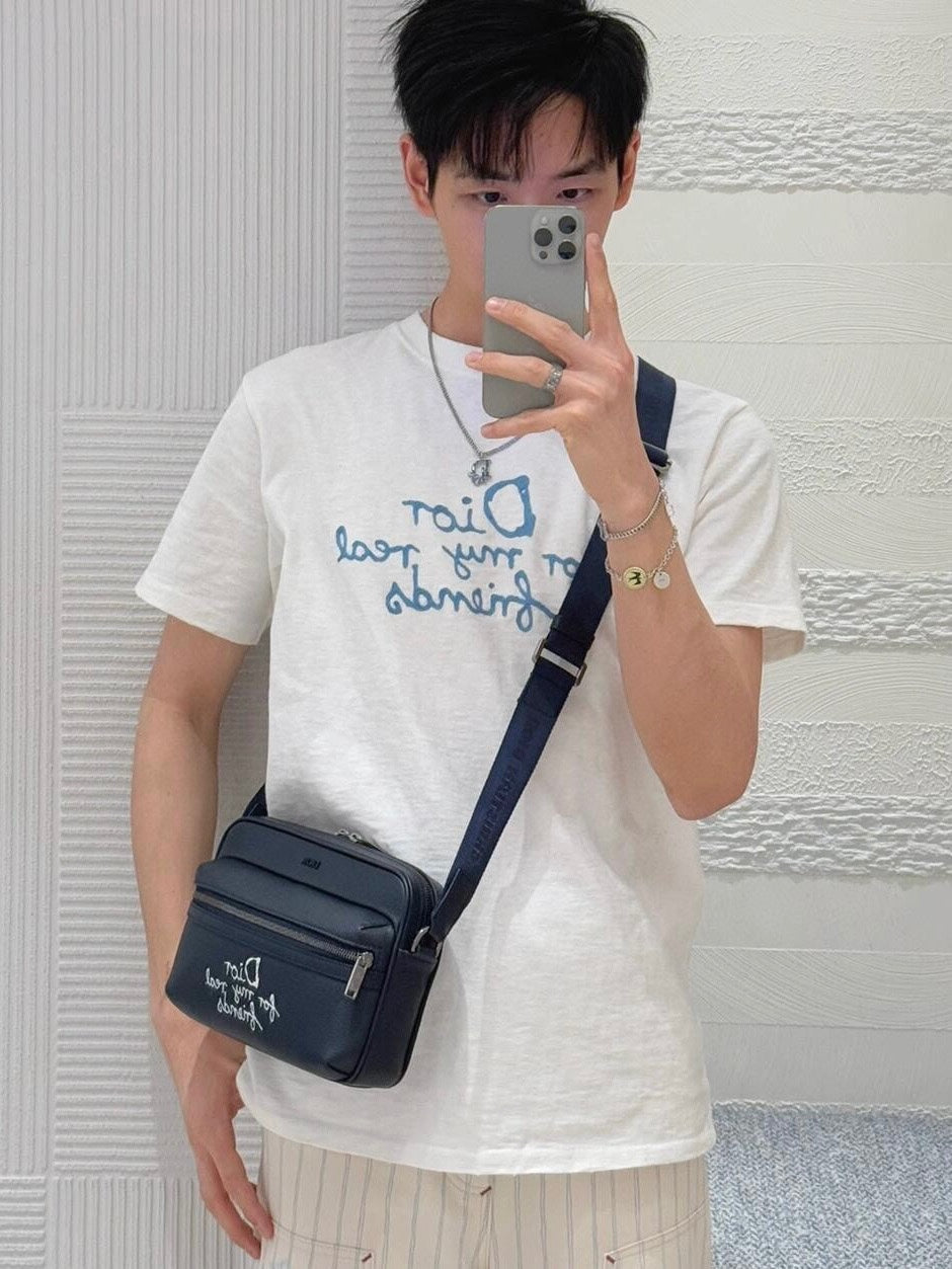 BVG / 디올 남성 반팔 티셔츠