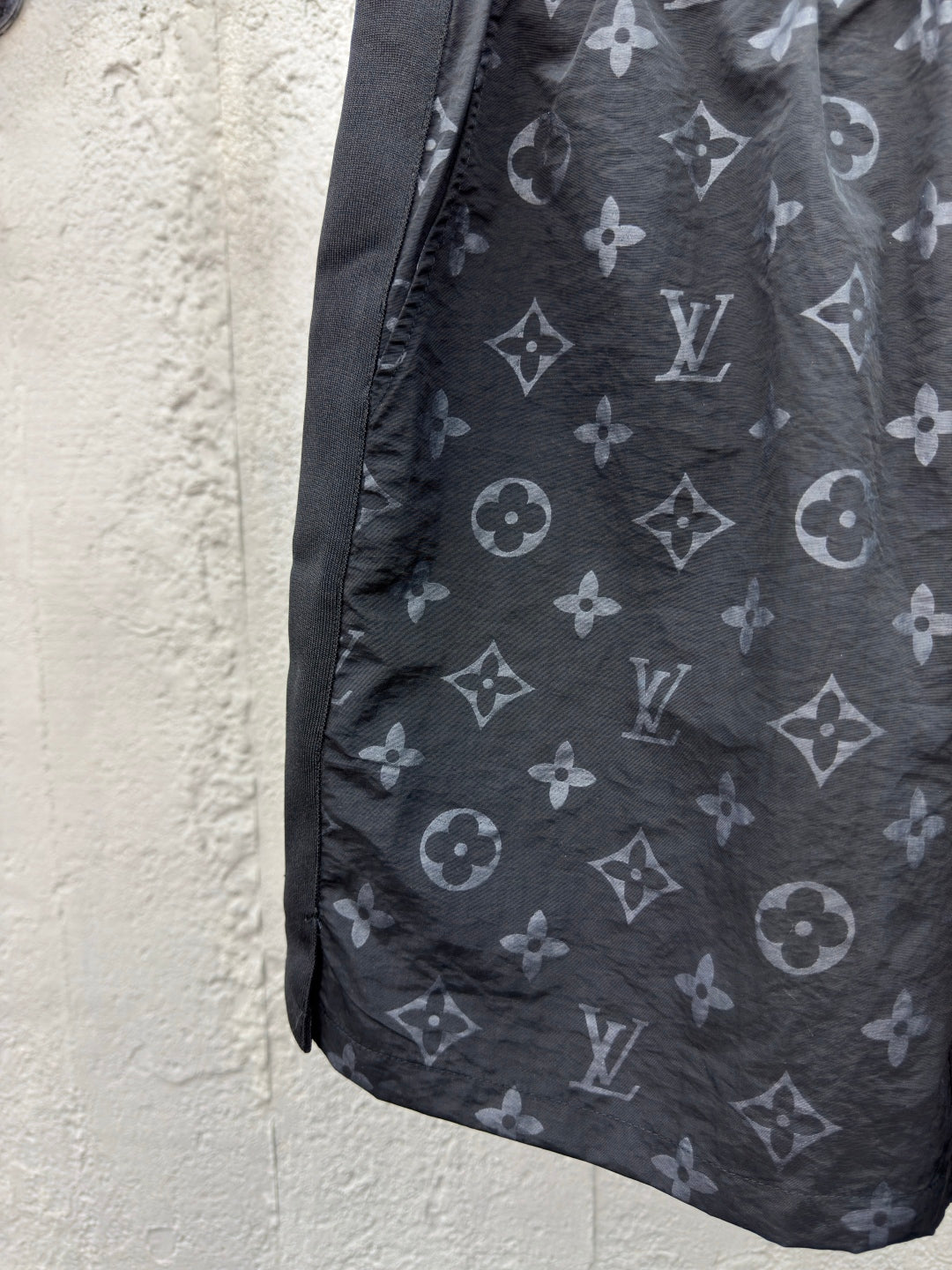 Chain 2 / Louis Vuitton Men's Shorts