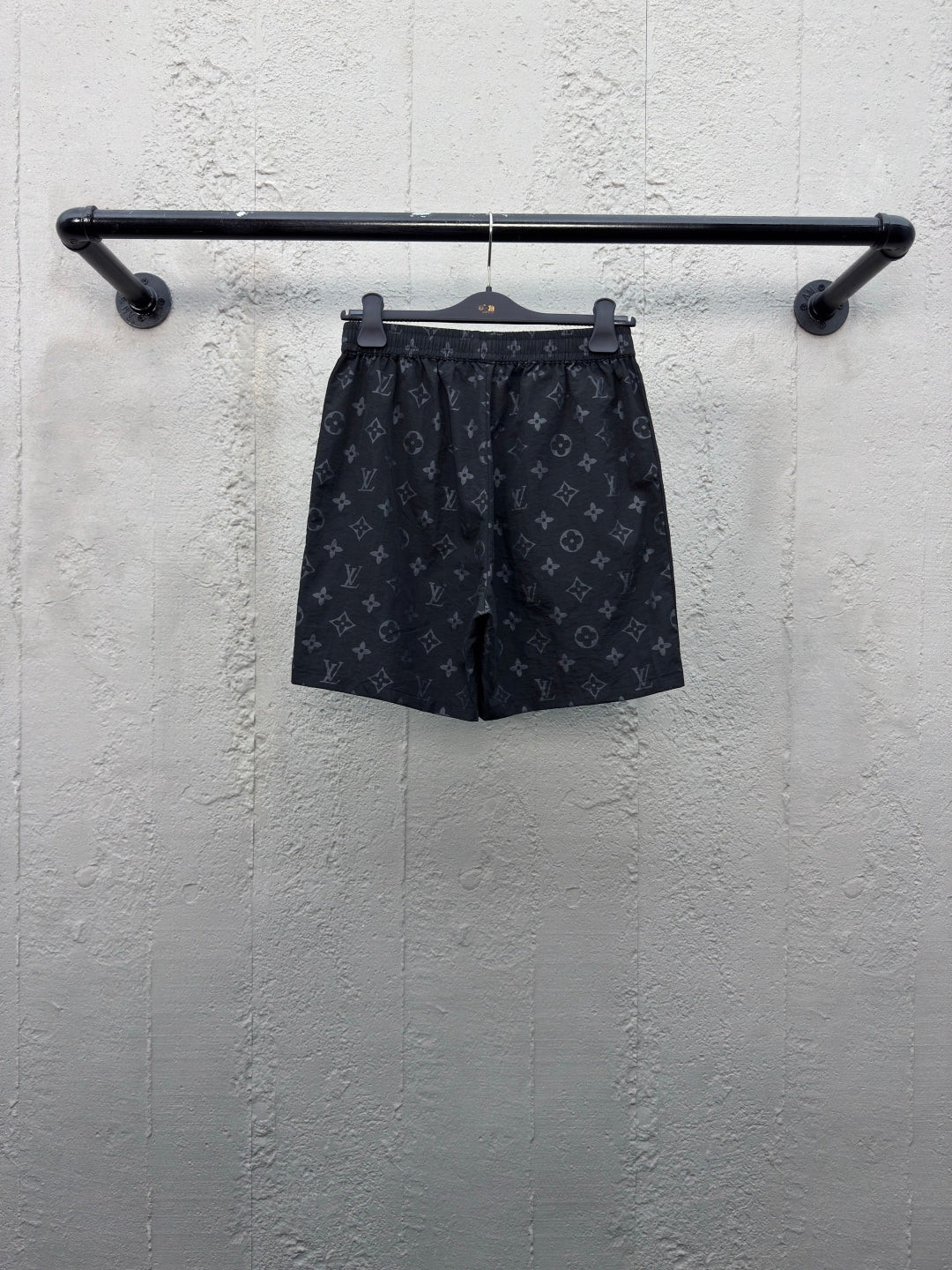 Chain 2 / Louis Vuitton Men's Shorts
