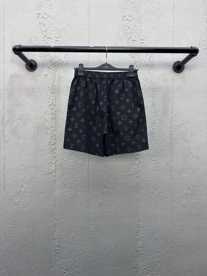 Chain 2 / Louis Vuitton Men's Shorts