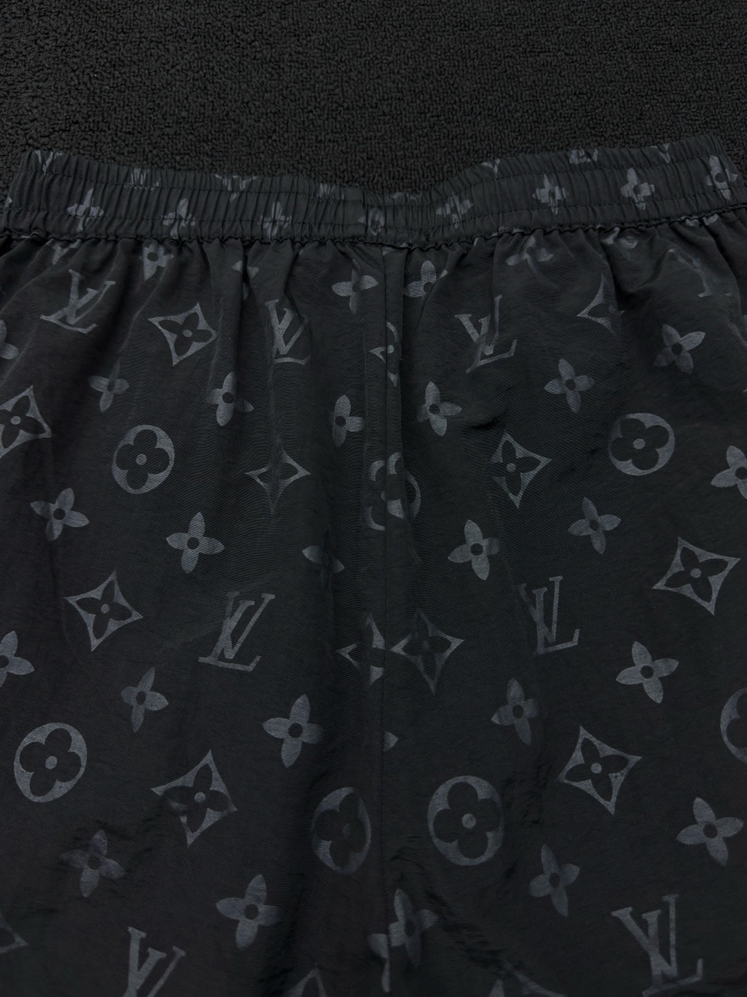 Chain 2 / Louis Vuitton Men's Shorts