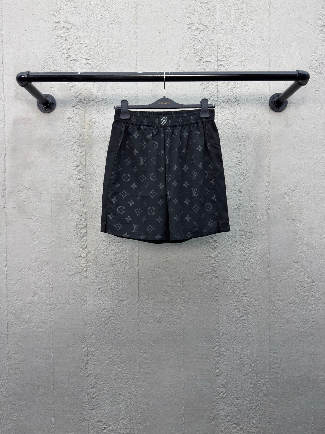 Chain 2 / Louis Vuitton Men's Shorts