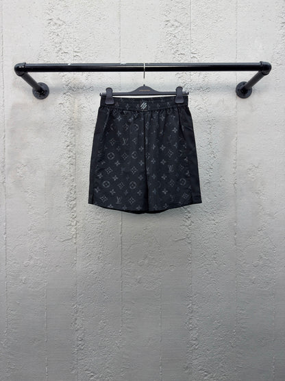 Chain 2 / Louis Vuitton Men's Shorts