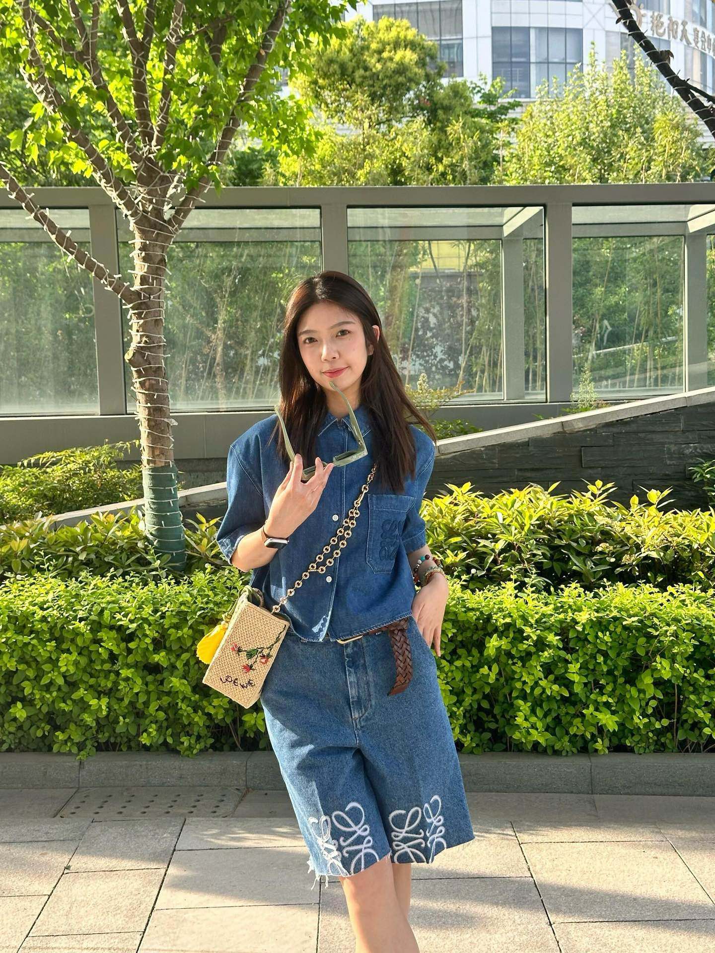 BVG / 로에베 남성 데님 반바지