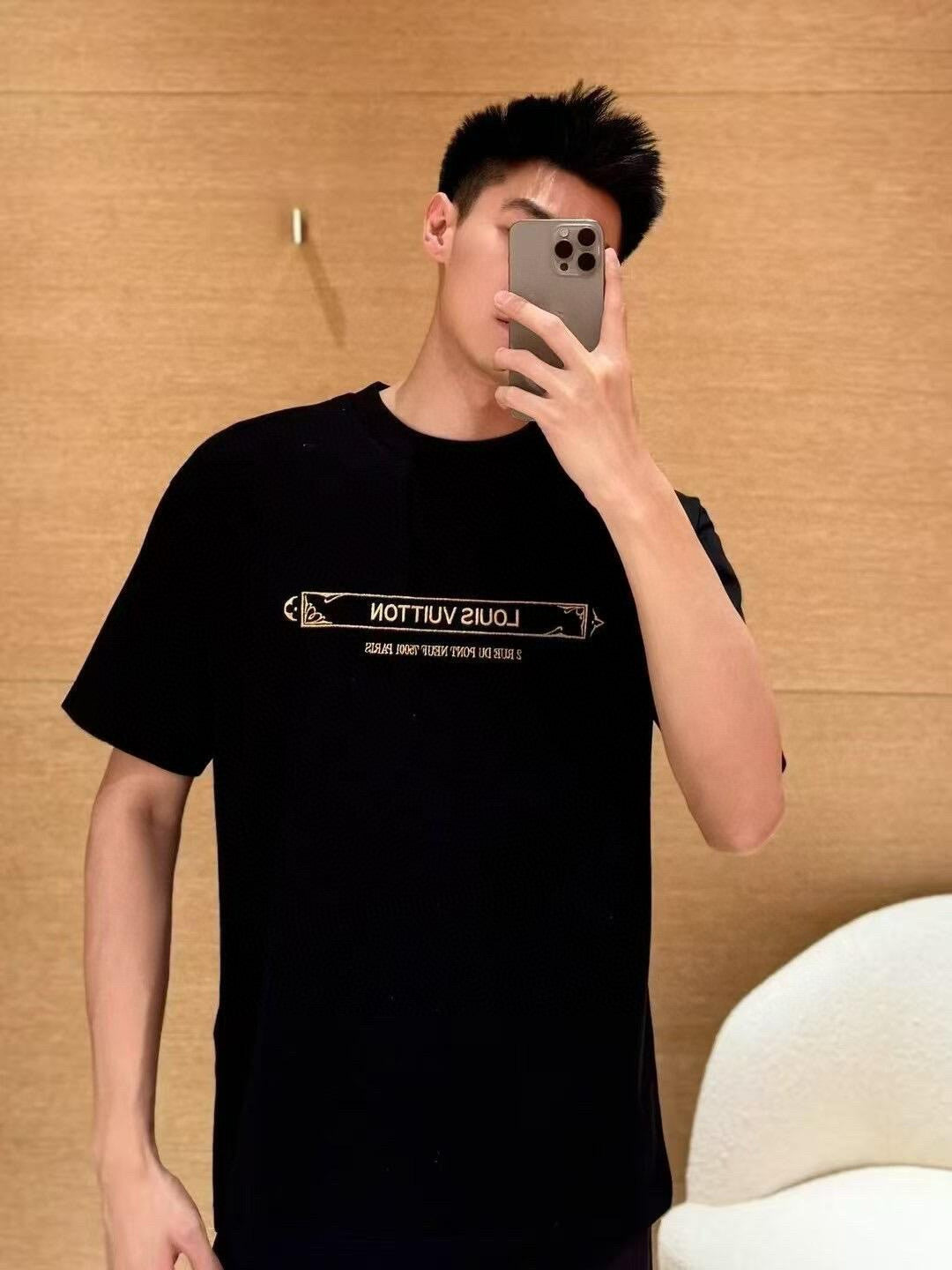 체인2호 / 루이비통 남성 반팔 티셔츠