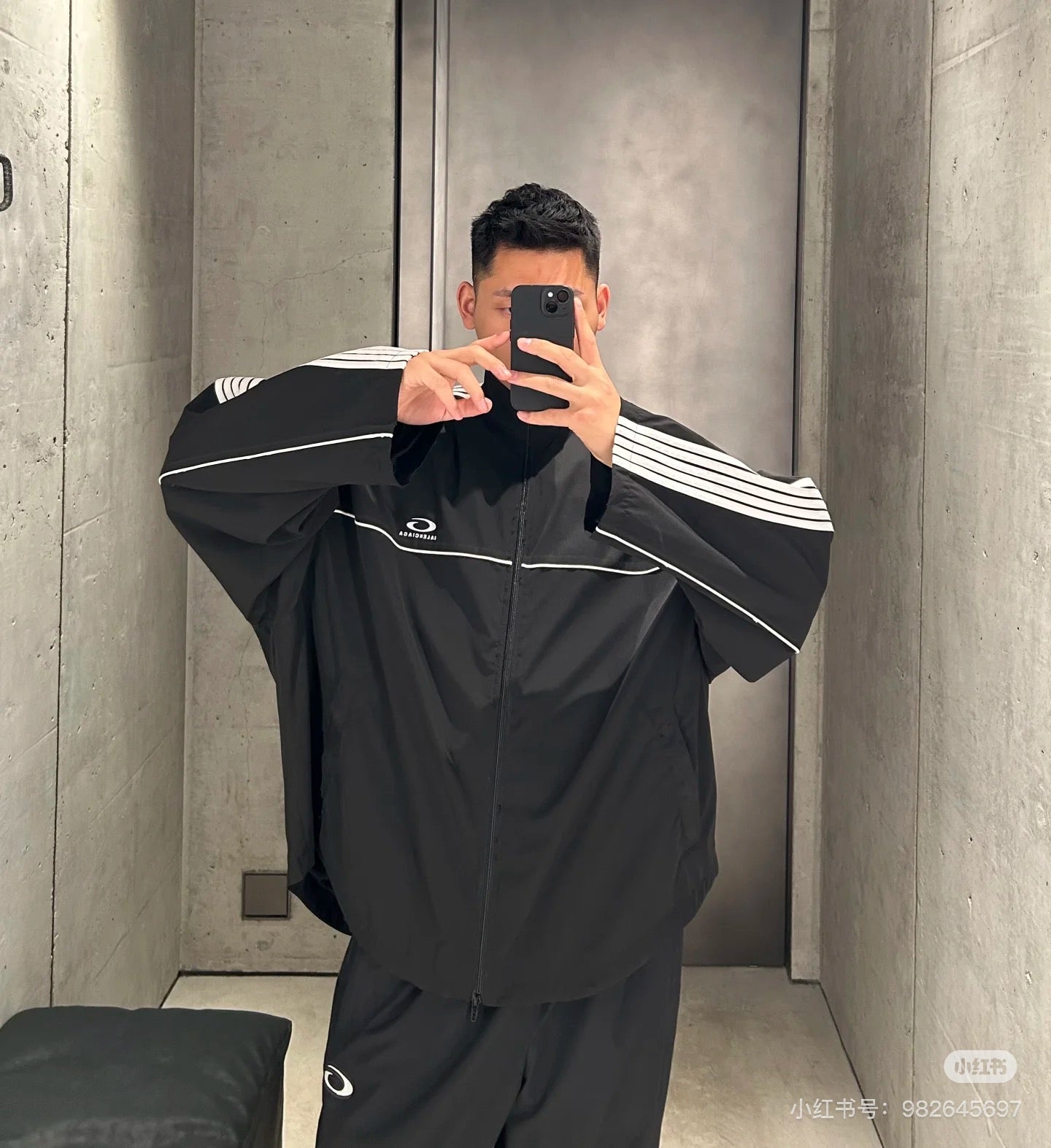 체인2호 / 발렌시아가 남성 바지