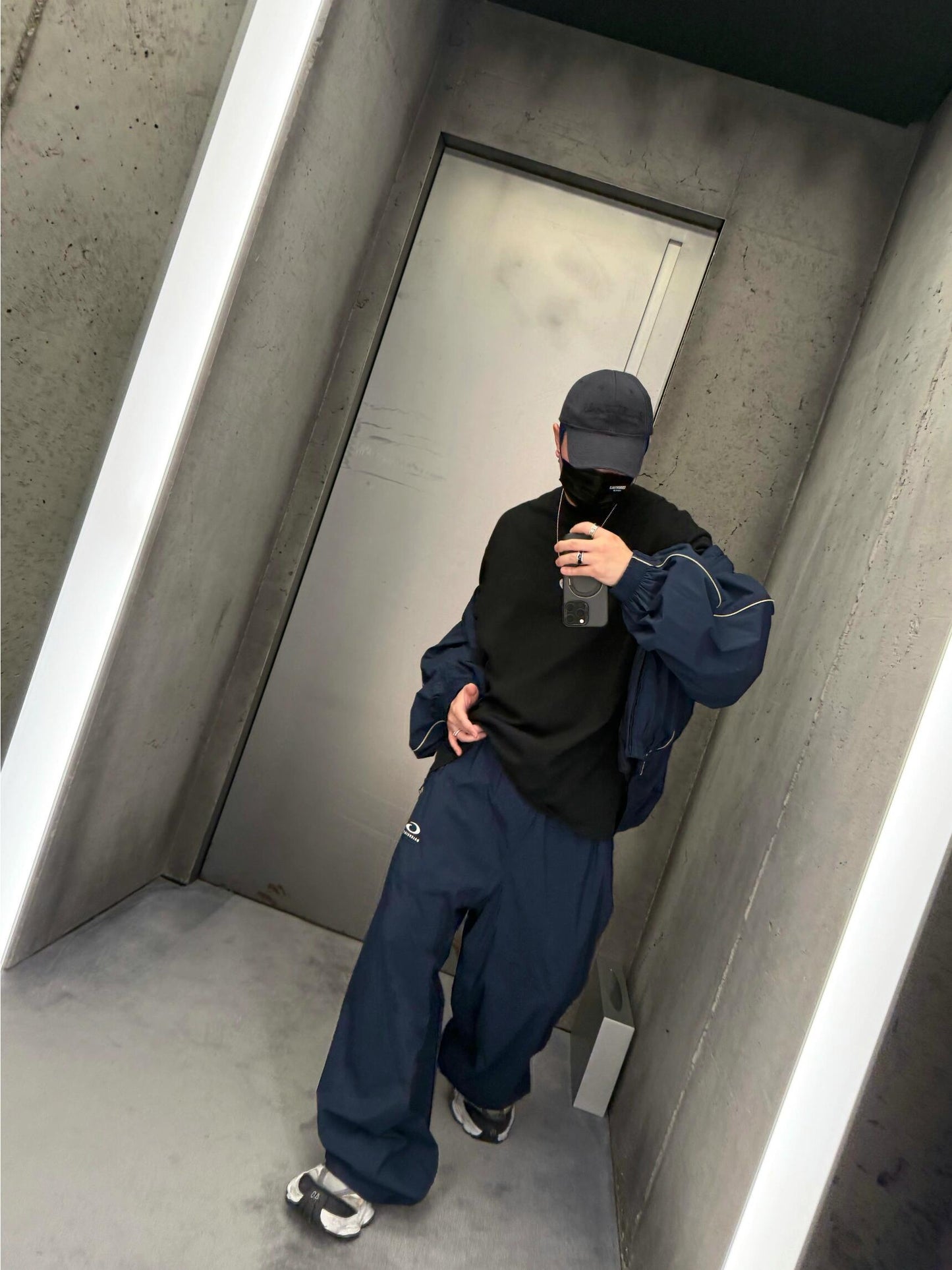 BVG / 발렌시아가 남성 바지