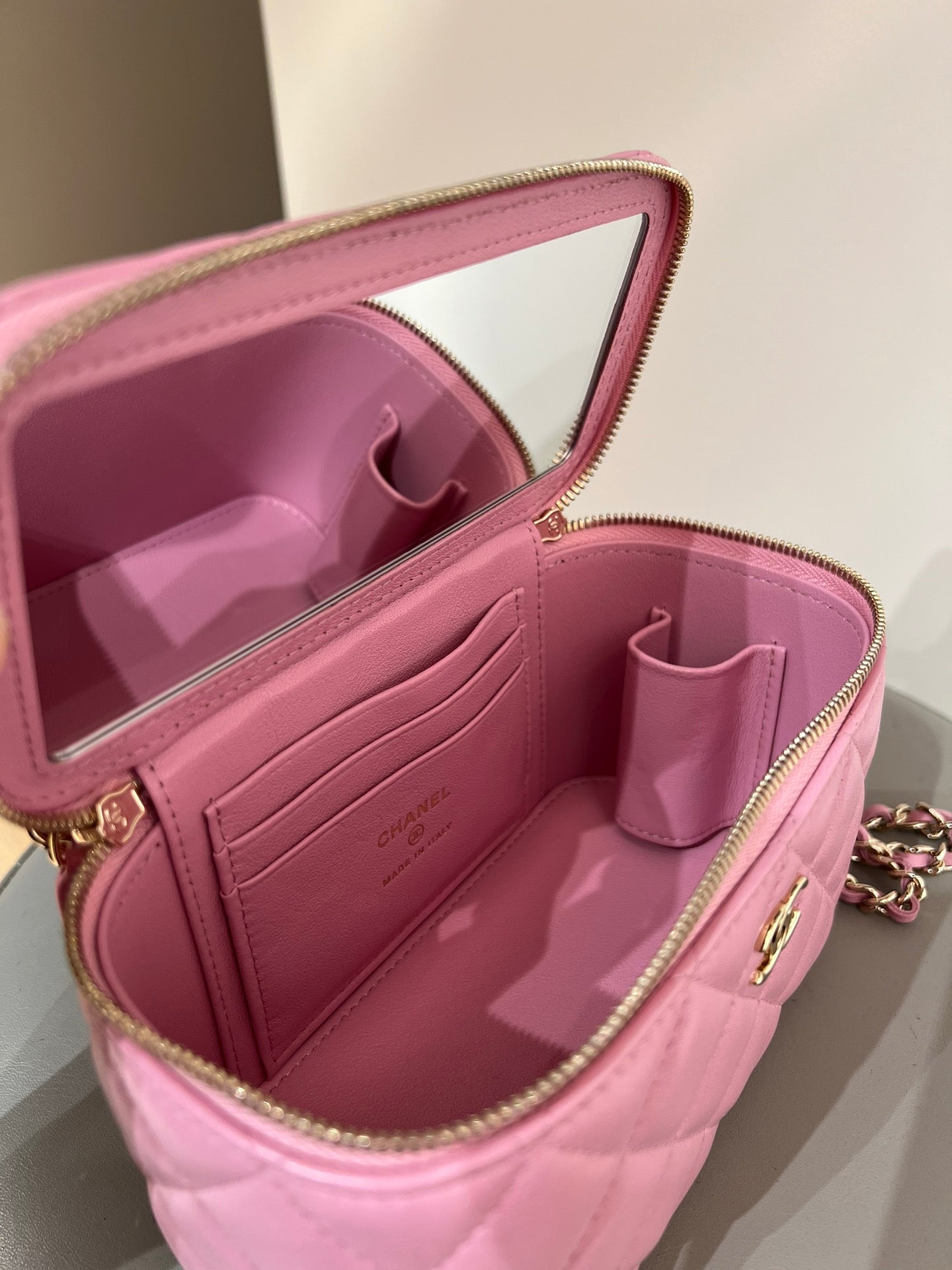 Supreme / Chanel Shoulder bag handbag