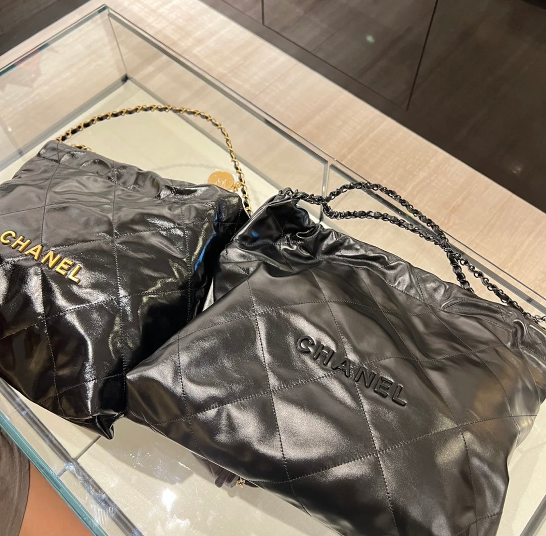 지존 / 샤넬 가방 22 Bag 숄더백