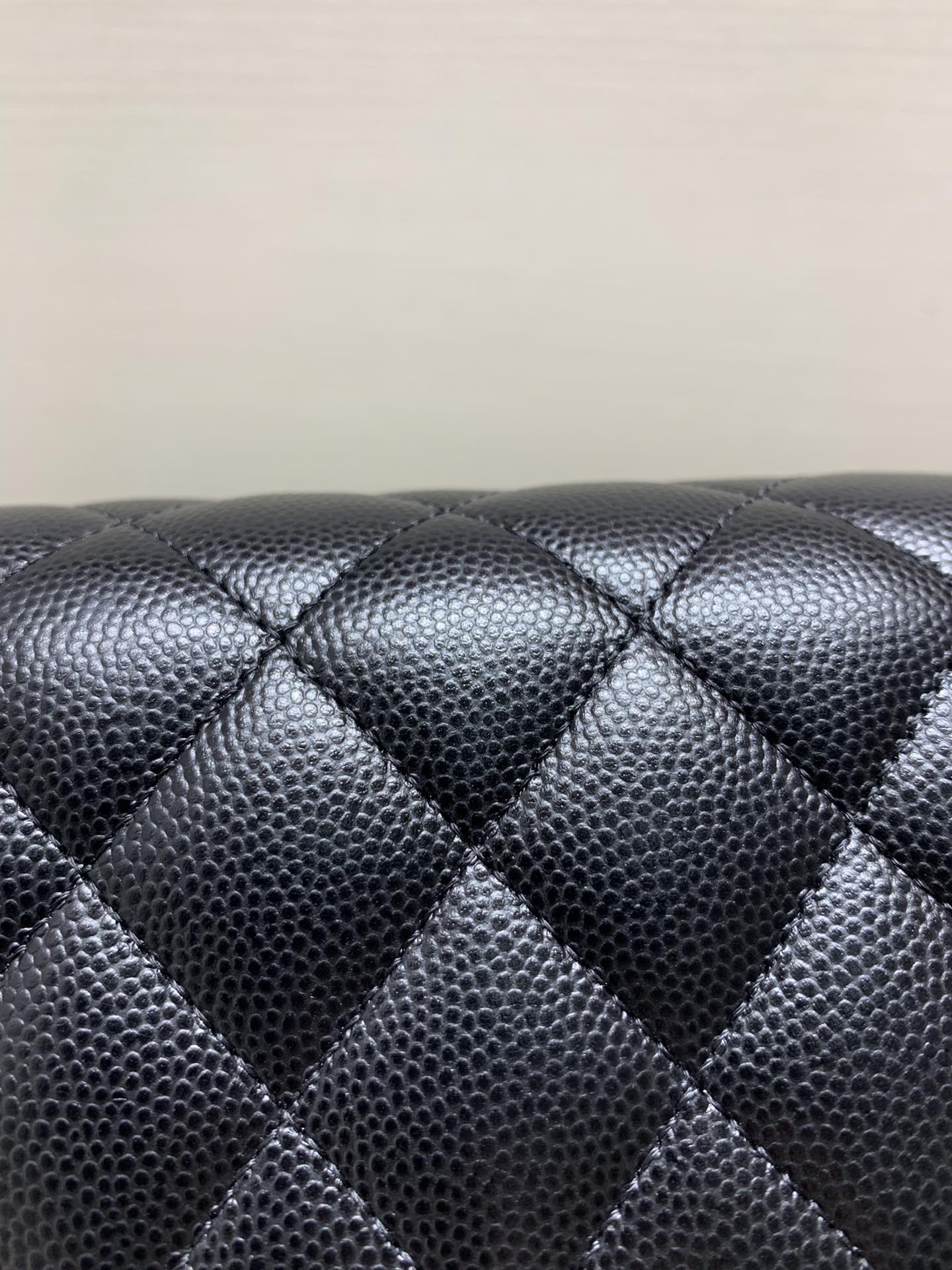 Jijon / Chanel Handbags