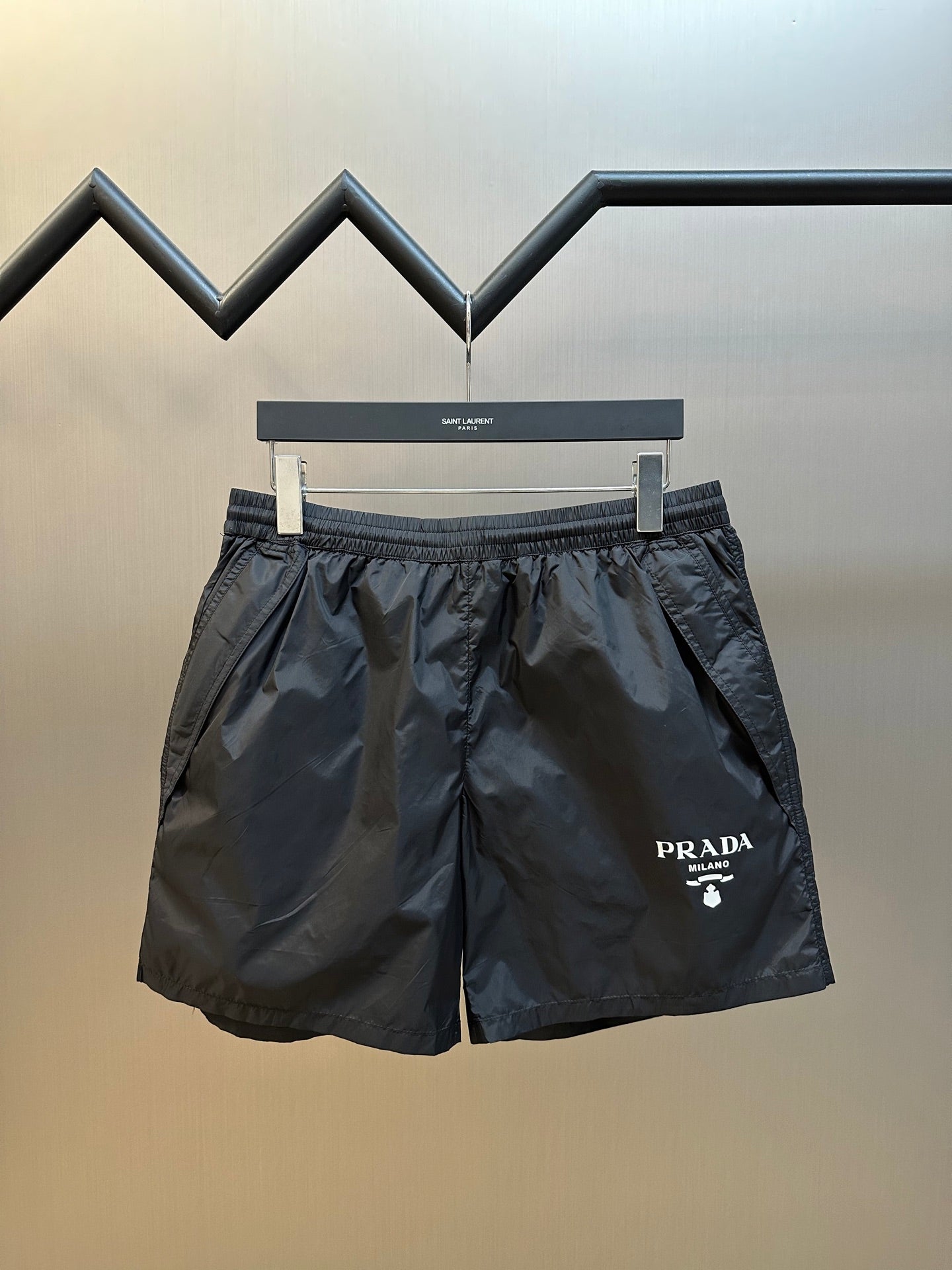 Chain 2 / Prada Women's Shorts