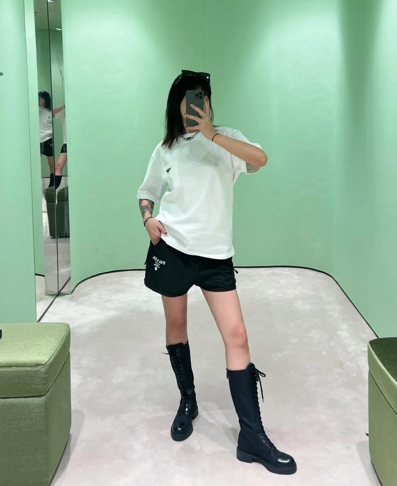 Chain 2 / Prada Women's Shorts