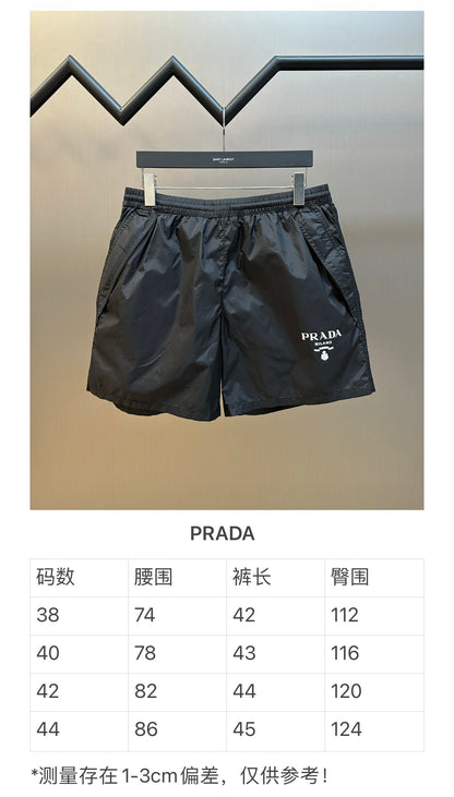 Chain 2 / Prada Women's Shorts