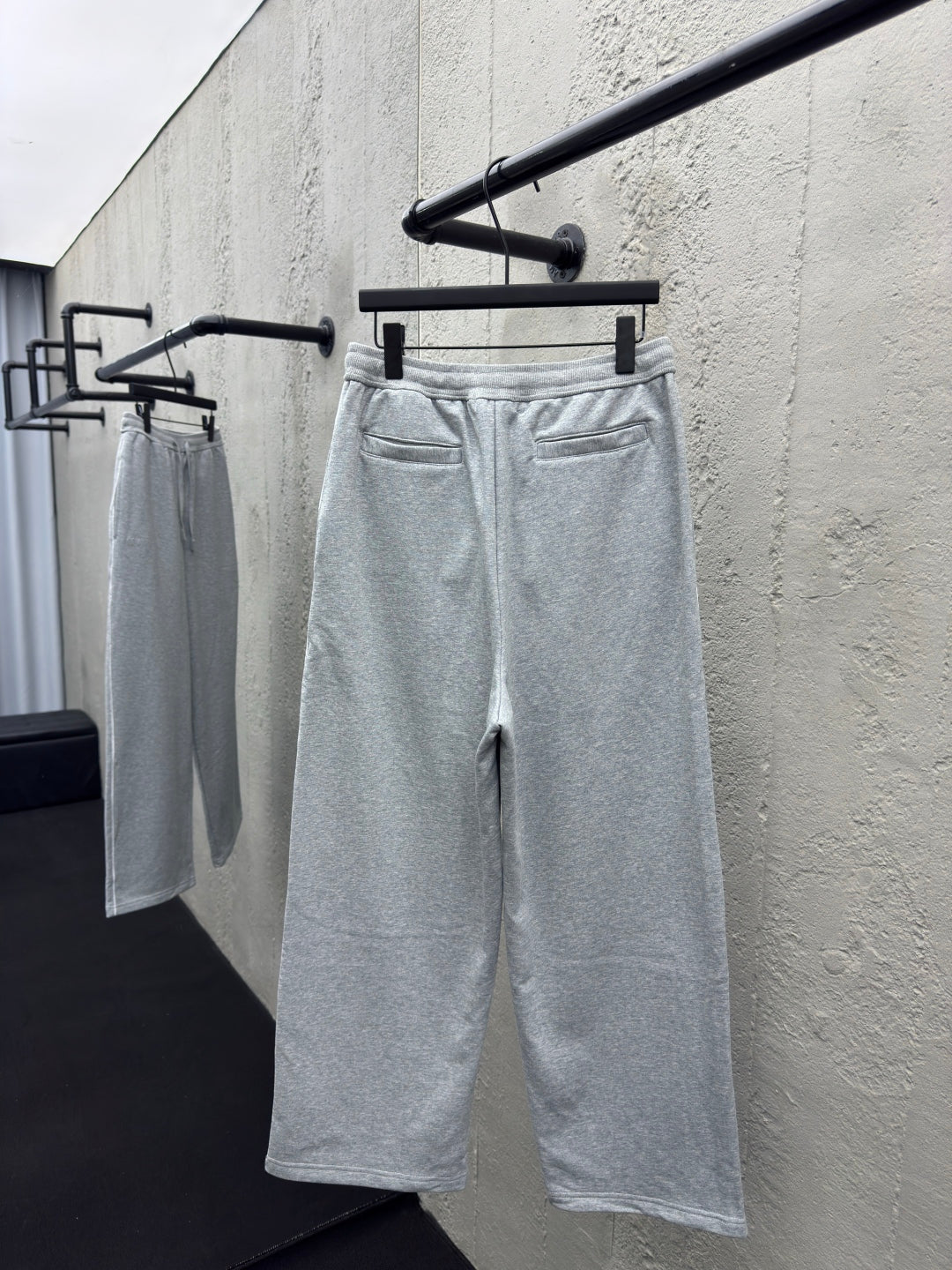 Chain 2 / Dior Men's Embroidered Gray Pants