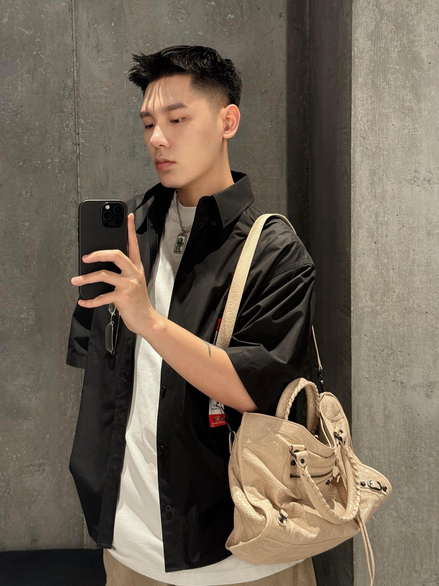 BVG / 발렌시아가 남성 반팔 셔츠