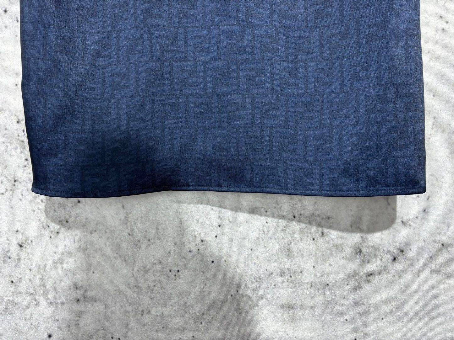 Chain / Fendi Men's Single Buckle Short Sleeve Shirt