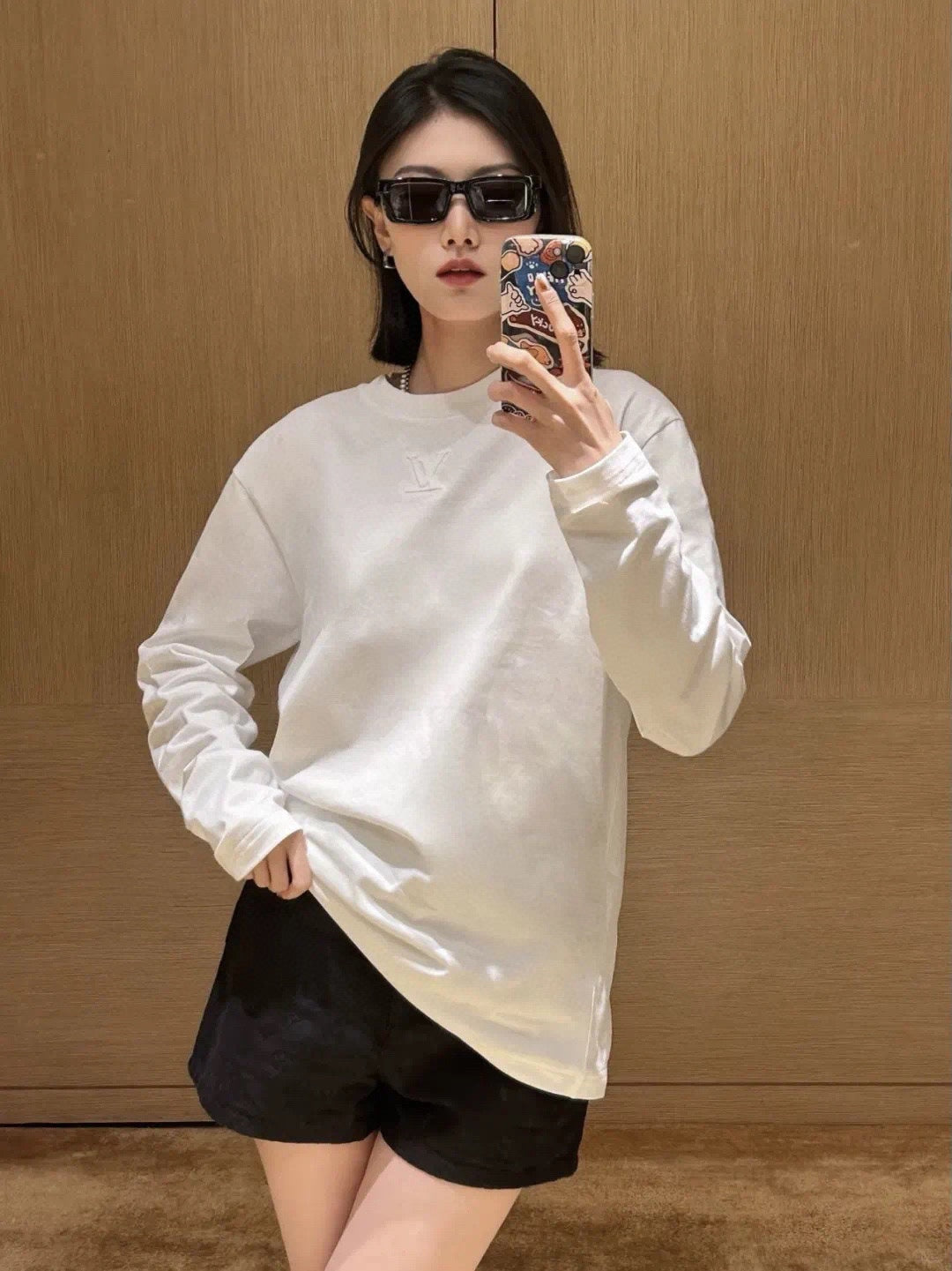 체인2호 / 루이비통 남성 여성 범프 알파벳 라운드넥 긴팔