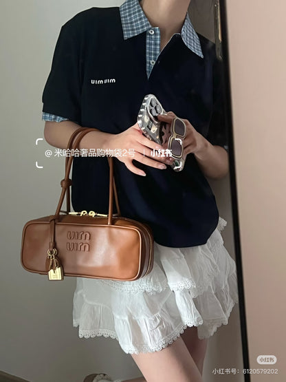 양 공장 / 미우미우 볼링 가방