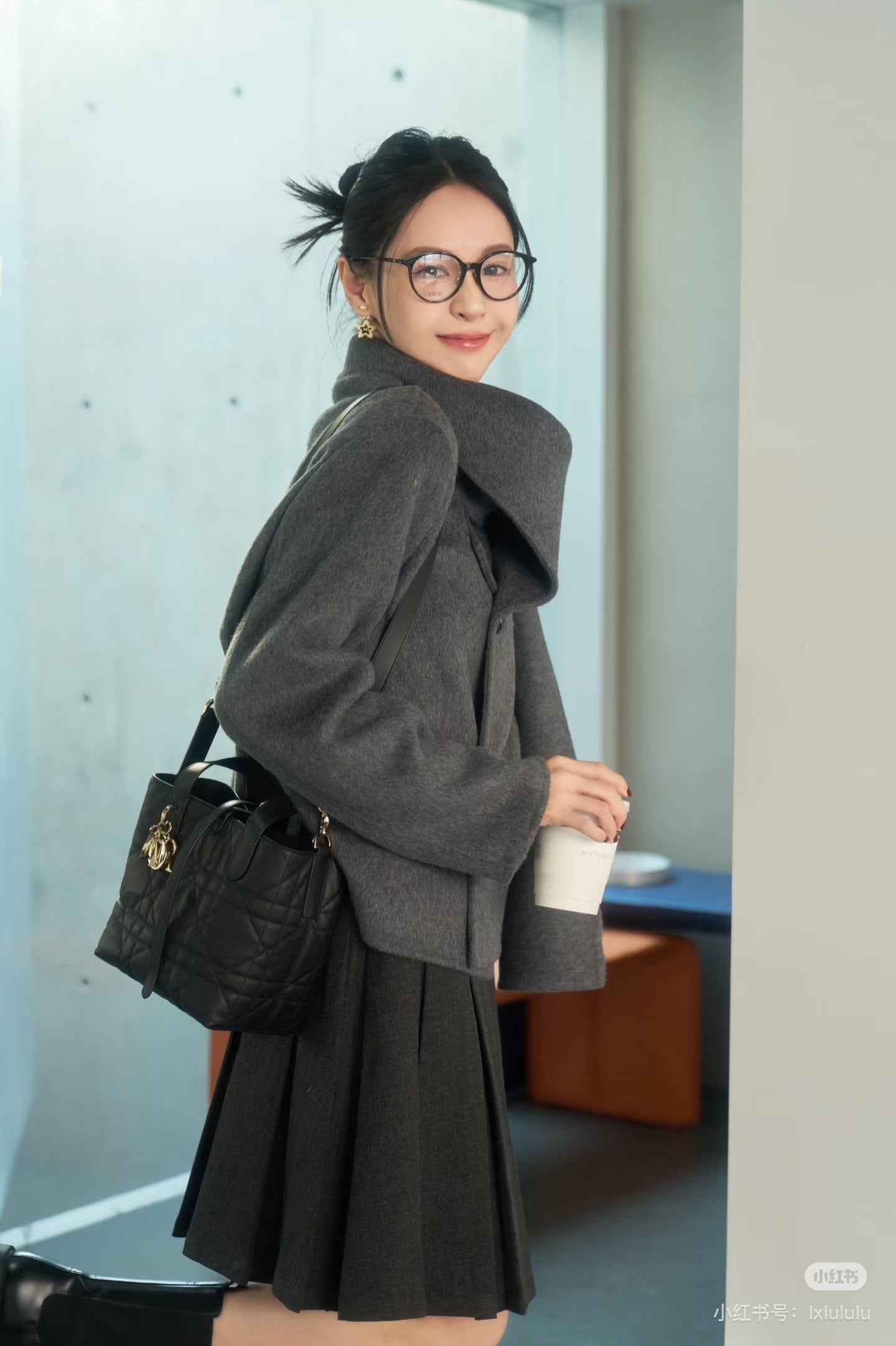 양 공장 / 디올 에나멜 장바구니 가방