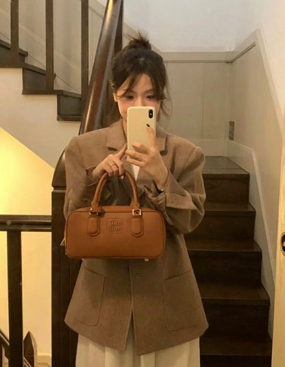 양 공장 / 미우미우 라지 브라운 볼링백