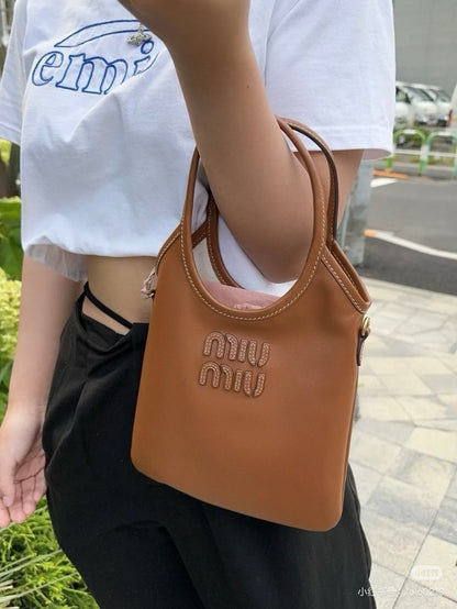 양 공장 / 미우미우 미니 토트백