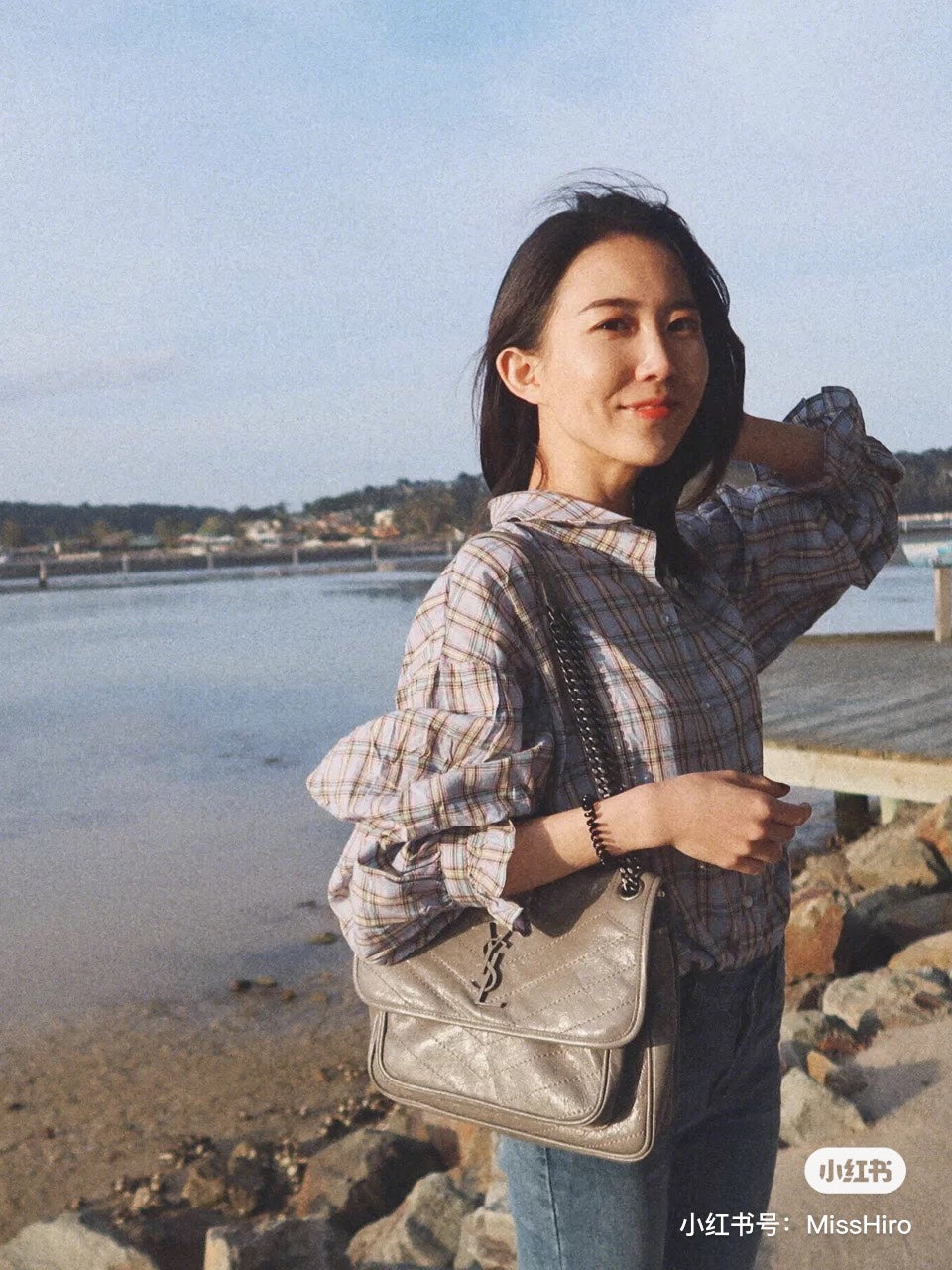 양 공장 / 생 로랑 체인 백