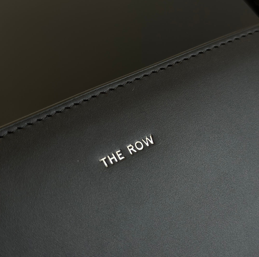 양 공장 / The Row 겨드랑이 가방