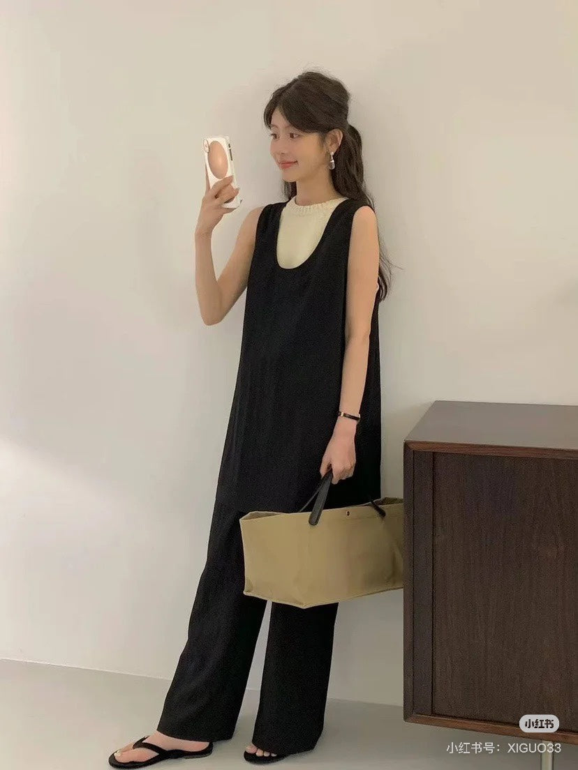 Two factories / The Row canvas bag